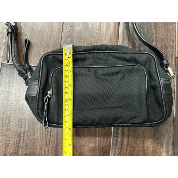 Coach Black Crossbody Bag Leather Adjustable Strap Zipper Compartments Y2K - Picture 10 of 13